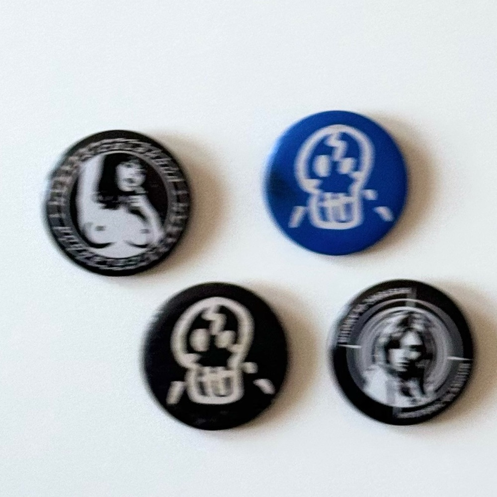 Hysteric Glamour Button Pins Set